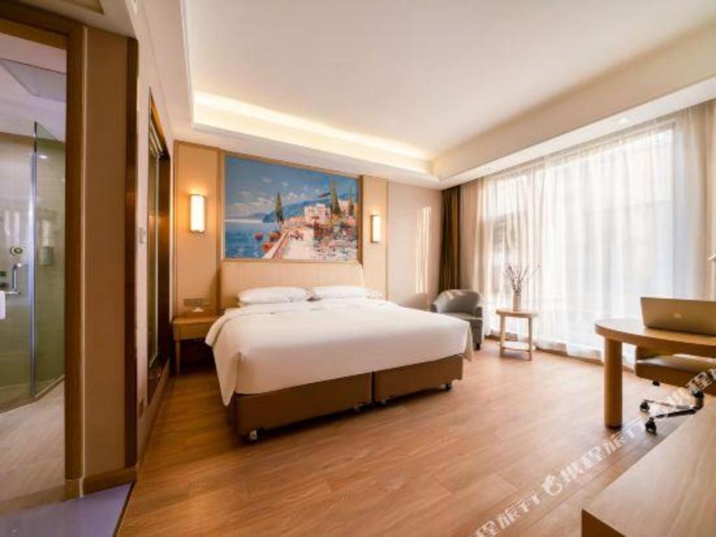 Vienna 3 Hongqiao Exhibition Center Beiqing Highway 4* Shanghai
