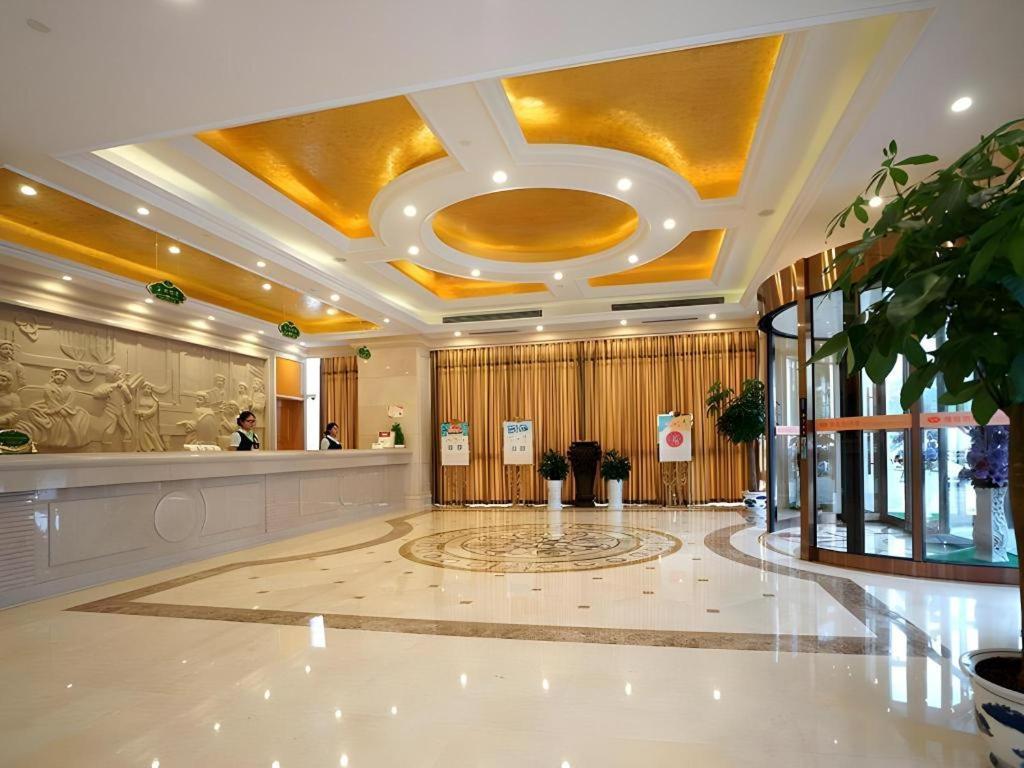 Vienna 3 Hongqiao Exhibition Center Beiqing Highway Hotel Shanghai